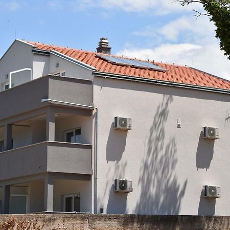 Luka Apartments Biograd Na Moru Exterior photo
