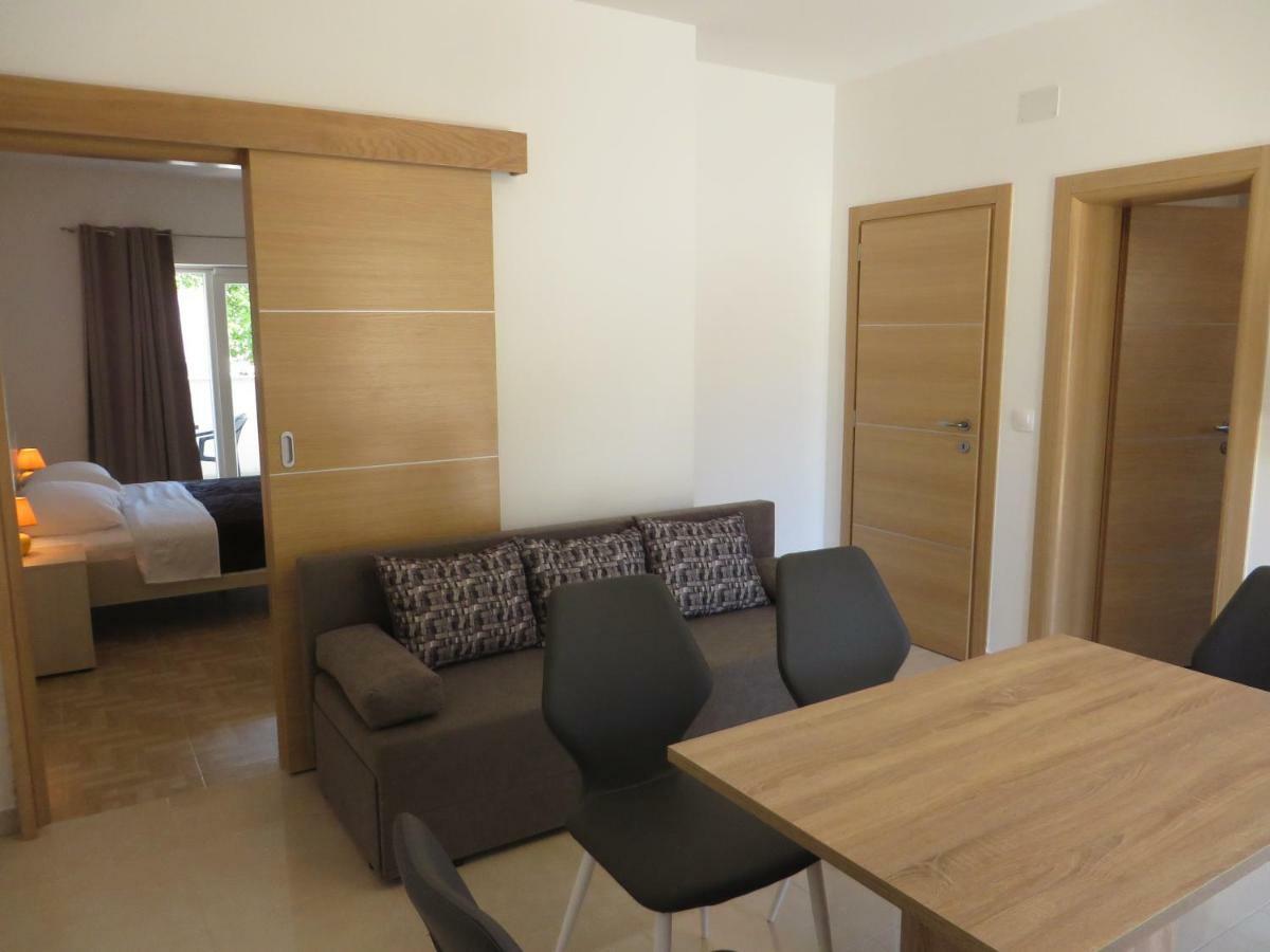 Luka Apartments Biograd Na Moru Exterior photo