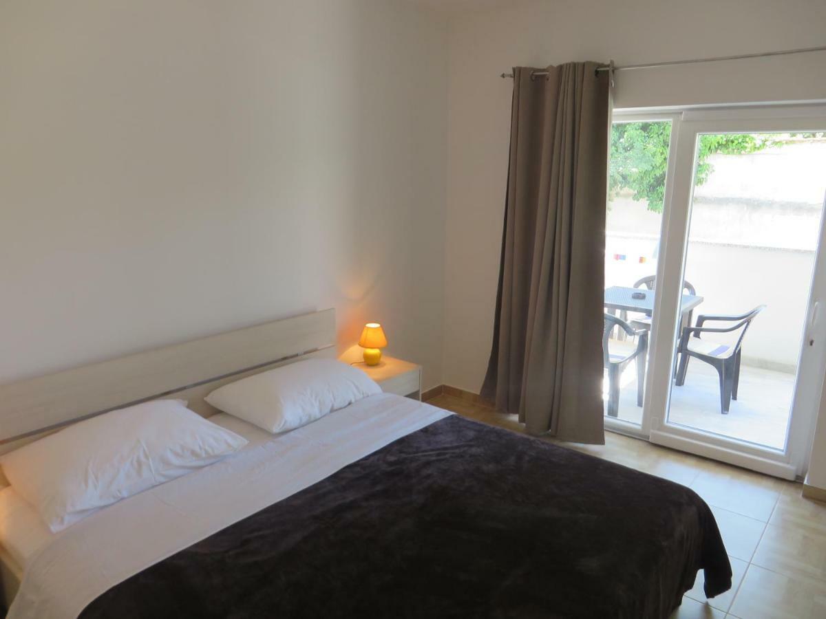 Luka Apartments Biograd Na Moru Exterior photo