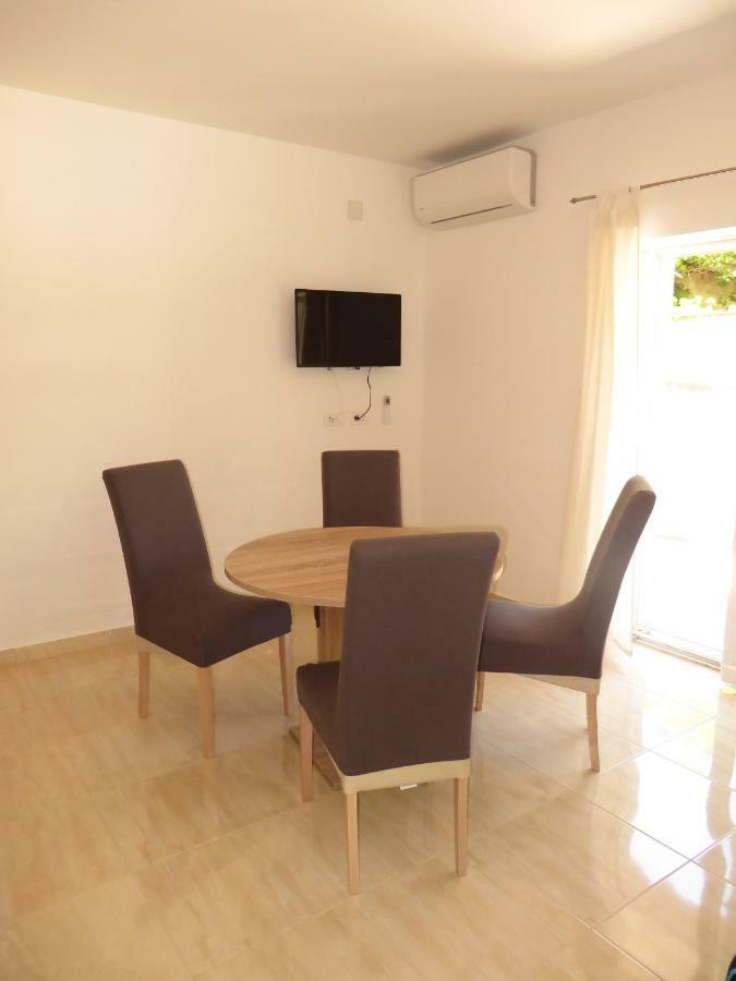 Luka Apartments Biograd Na Moru Exterior photo