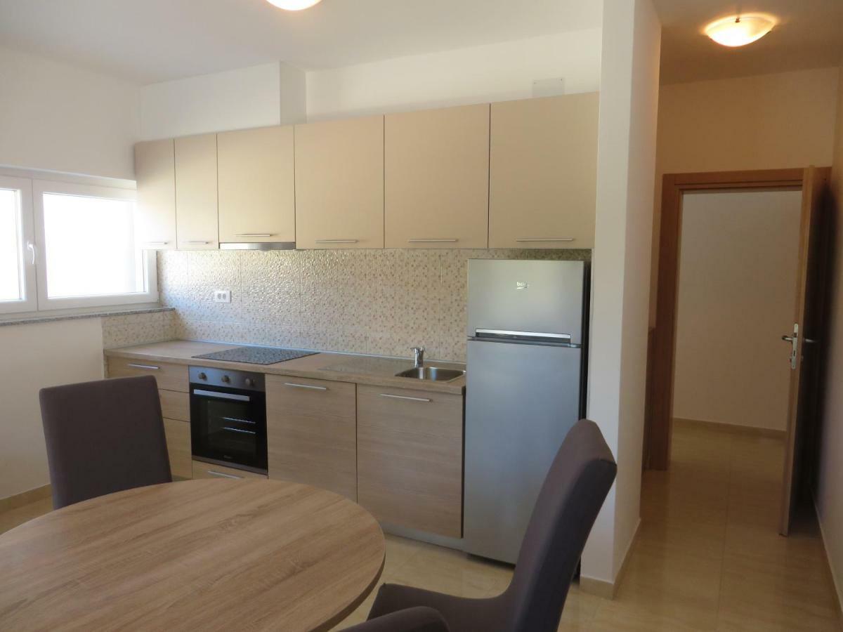 Luka Apartments Biograd Na Moru Exterior photo